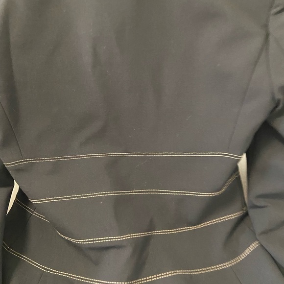 womens black blazer pristine condition dont know brand size small - Picture 5 of 5